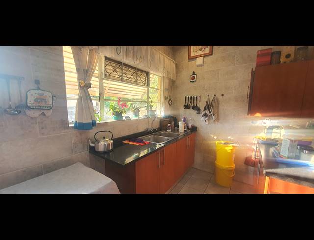 3 BEDROOM HOUSE FOR SALE IN RENSBURG